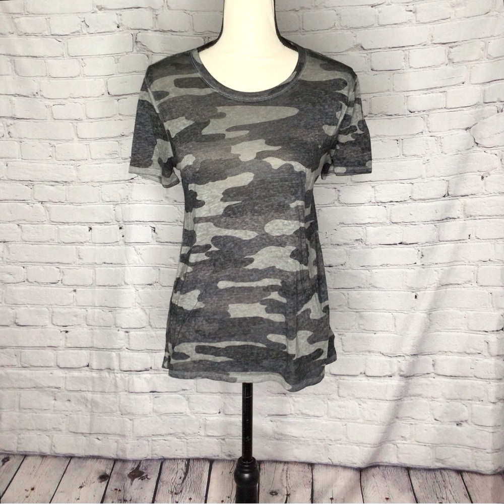 Lucky Brand Gray Camo Short Sleeve Crewneck T-Shirt Small